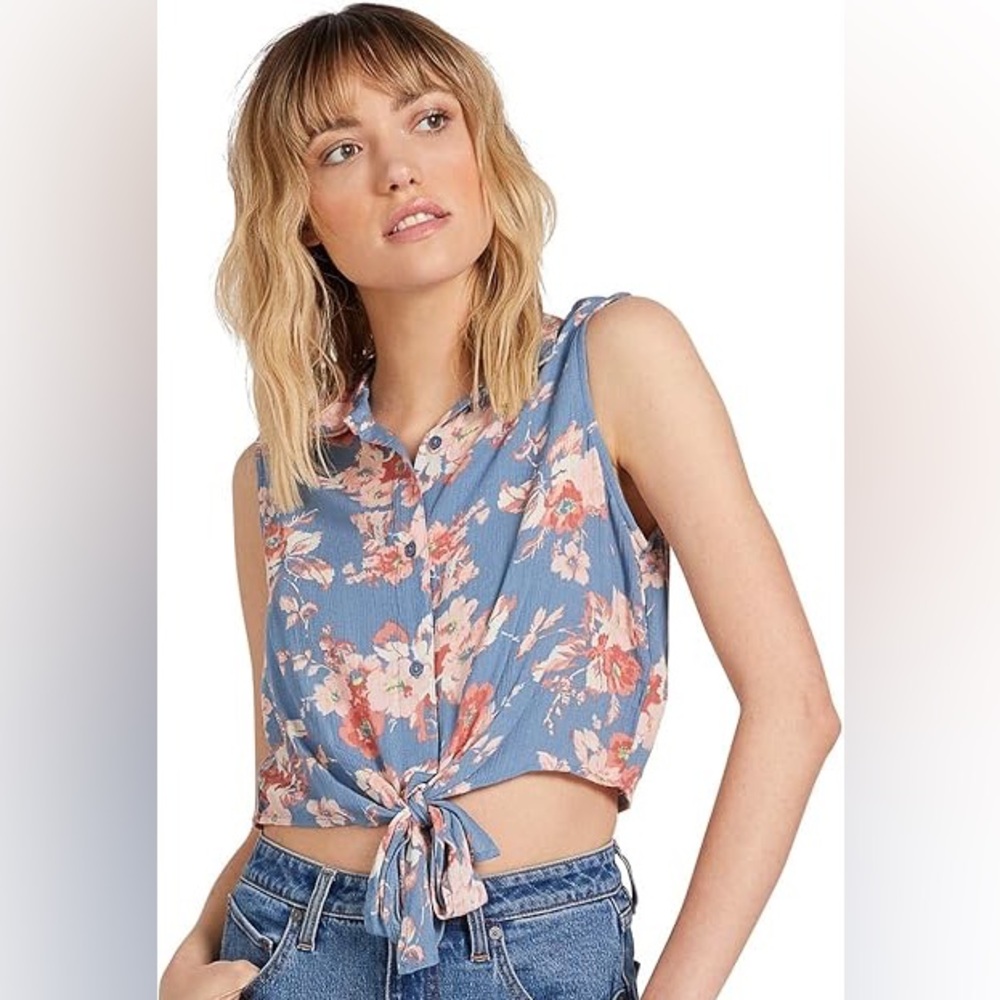 Volcom Women's Tied in Nots Button Down Sleeveless Shirt medium